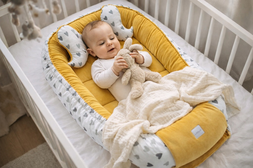 Baby Cocoon Premium 2in1 medvilnės/veliūro antklodės, čiužinio ir 2 pagalvių rinkinys