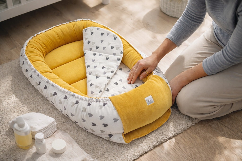 Baby Cocoon Premium 2in1 medvilnės/veliūro antklodės, čiužinio ir 2 pagalvių rinkinys
